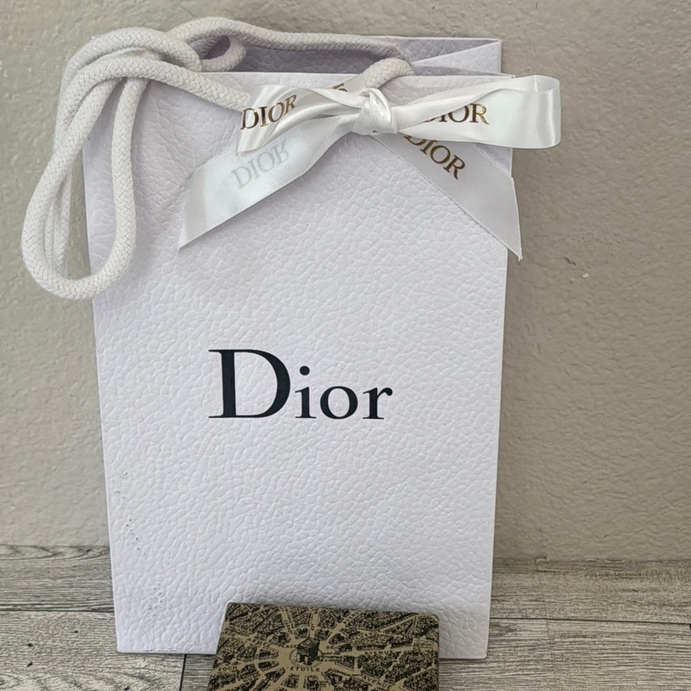 Dior Gold Heart Padlock Cadena & Key Set Includes Box & Gift Bag NEW - Picture 8 of 9